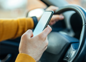 cellphone distracted driving