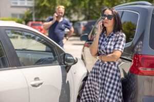 lady calling her insurance